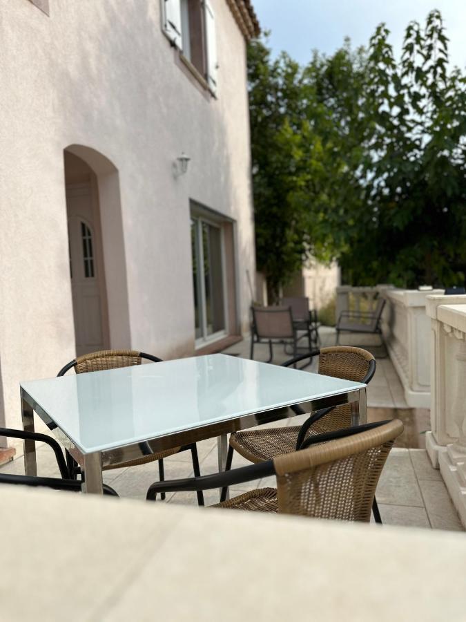 La Villa Du Rayol Saint Maximin Εξωτερικό φωτογραφία